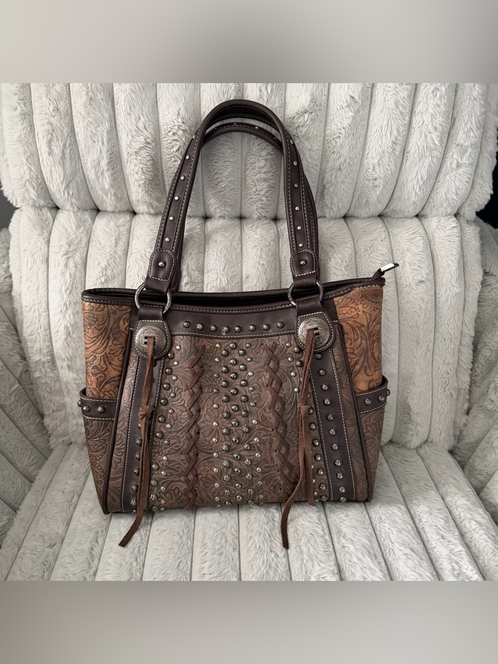 Vintage Y2K AB American Bling tooled faux leather handbag.